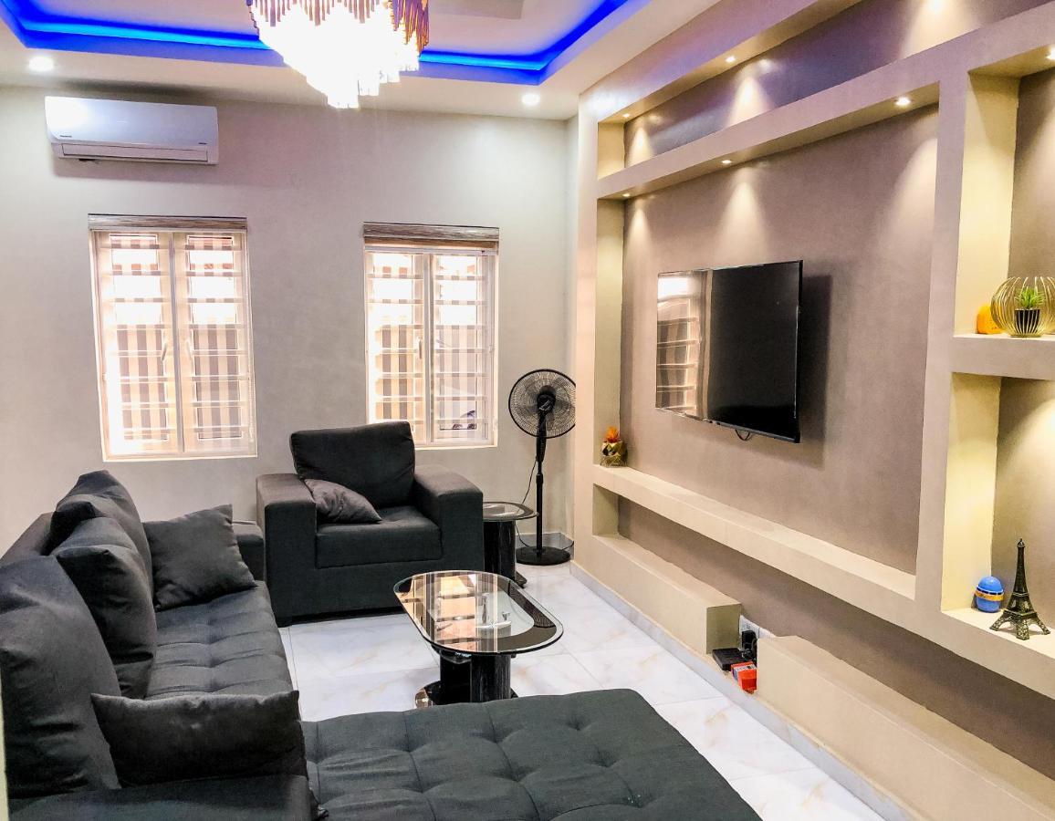 Crayford Homes Икеджа Екстериор снимка