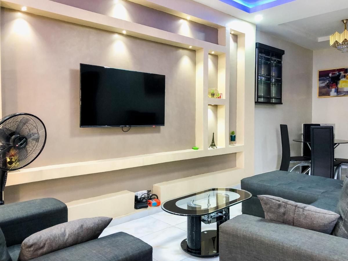 Crayford Homes Икеджа Екстериор снимка